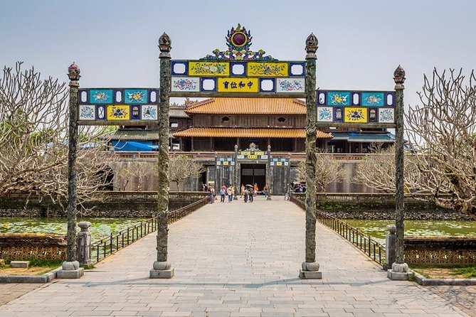 Hue Private Guided Tour to Royal Tombs and Thien Mu Pagoda - Visiting Minh Mang Tomb