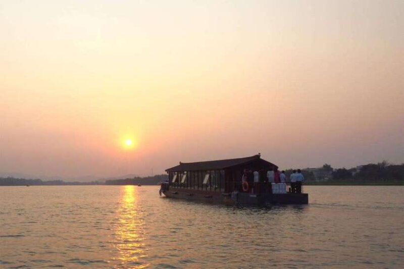 Hue: Romantic Sunset Cruise on Perfume River With Tea-Break - Discovering the Hue Ancient Capital