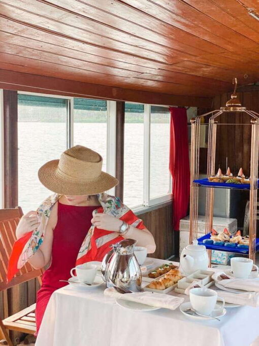 Hue: Romantic Sunset Cruise on Perfume River With Tea-Break - Navigating the Cruise Experience