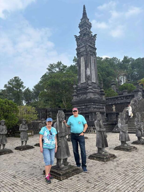 Hue: Royal Tombs, Pagoda, Perfume River by Dragon Boat & Car - Itinerary Highlights