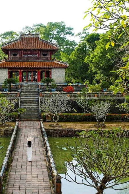 Hue : Royal Tombs- Thien Mu Pagoda- Dragon Boat Private Tour - Khai Dinh Tomb