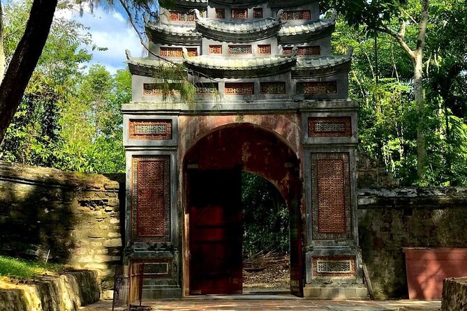 Hue Sightseeing Tour With Private Driver - Exploring Hues Historical Sites
