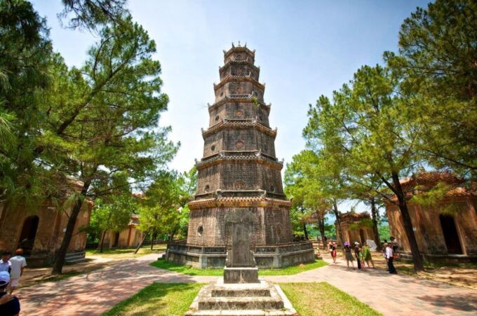Hue Sightseeings Royal Tombs , Citadel With Private Driver - Booking and Pick-up