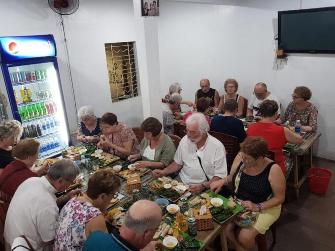 Hue Street Food Tour: Taste Local Flavors With Local Guide - Tour Duration and Cancellation