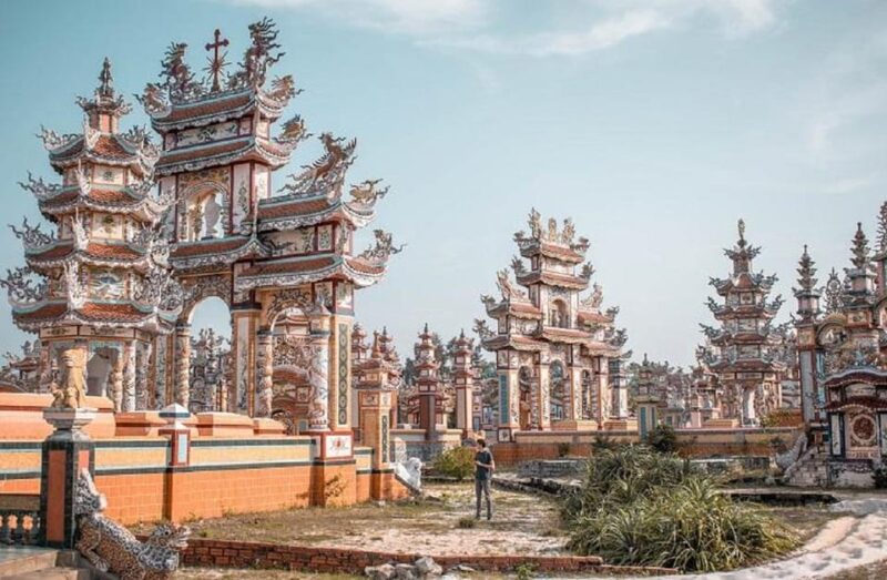 Hue To/From Hoi an Transfer by Private Car With Multi Stops - Vehicle and Driver Information