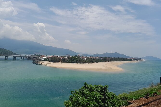 Hue to Hoi an by Private Car With Multi Sightseeing Stops - Private Car Amenities and Features