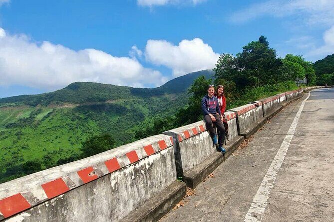 Hue to Hoi An/Da Nang Guided Bus Tour with Sightseeing Stops - Hai Van Pass: Scenic Mountain Drive