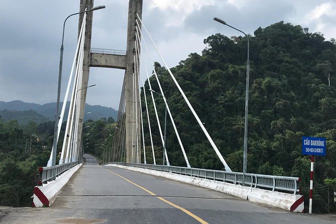 Hue to Vinh Moc Tunnels and Khe Sanh Combat Base(Vietnam DMZ) - Exploring Hien Luong Bridge