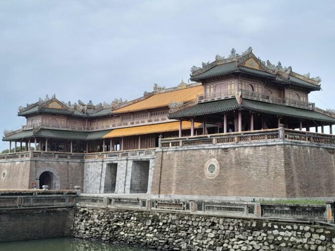 Hue:Deluxe Walking Tour to Imperial City and Dong Ba Market - Recap