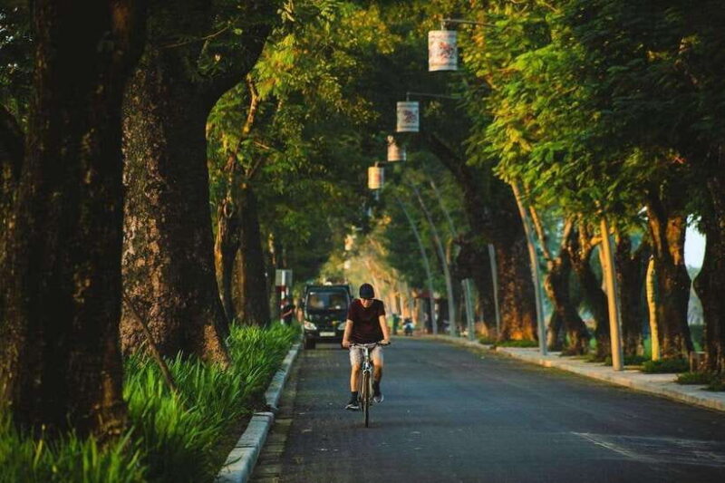 Hue:Places Highlights Day Trip With English-Speaking Driver - Key Points