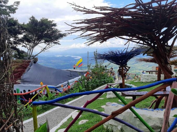 HUILA VIEWPOINTS HAND OF THE GIANT - Recap