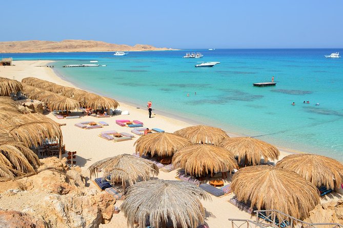 Hula Hula Island Snorkeling Sea Trip Full Day & Lunch - Hurghada - Dining Experience