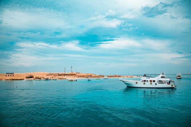Hula Hula Island Snorkeling Sea Trip Full Day & Lunch - Hurghada - Customer Reviews