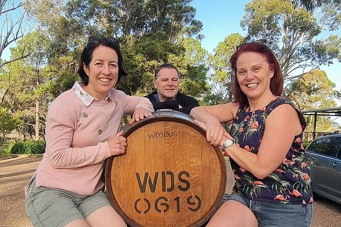 Hunter Valley Wine and Cheese Tasting Day Tour from Sydney - The Visitor Center & Lunch at Blaxland Inn