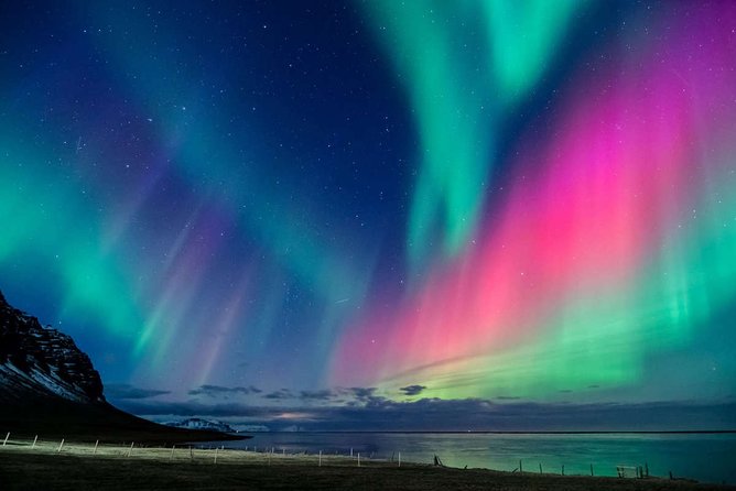 Hunting for Reykjavik Northern Lights Private Tour - Booking and Cancellation Policy