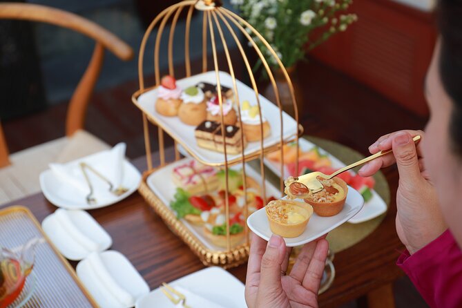 Huong River Afternoon Tea Cruise Tour Along Hue City - Accessibility Details
