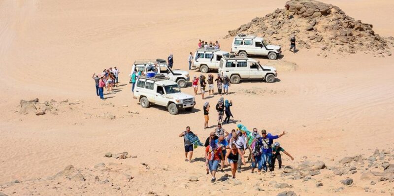 Hurghada: 4 Days Tour Horse, Camel, Spa, ATV, Jeep & Dolphin - Jeep Safari and Buggy Adventure