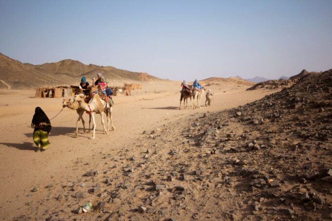 Hurghada: 6-Hour Jeep Desert Safari, Dinner, and Show - Booking and Cancellation