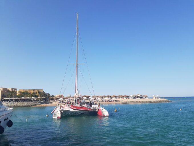 Hurghada: Catamaran Sailing Cruise With Snorkeling and Lunch - Reviews and Ratings