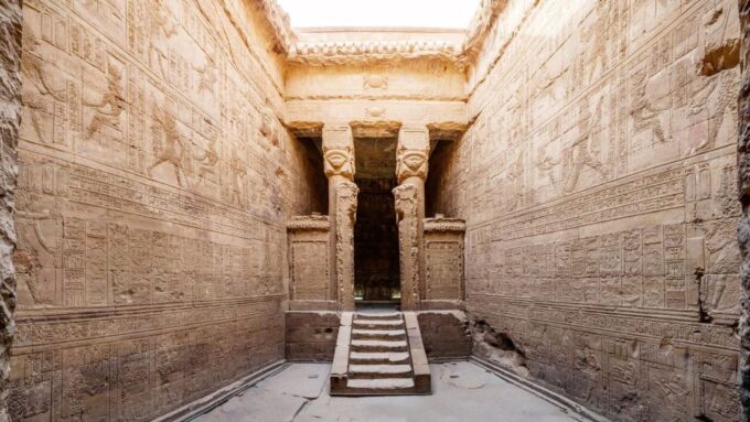 Hurghada: Dendera and Medinet Habu Private Guided Day Tour - Dendera Temple Complex