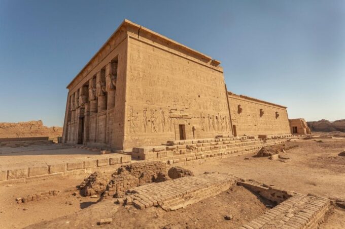 Hurghada: Dendera and Medinet Habu Private Guided Day Tour - Medinet Habu Temple