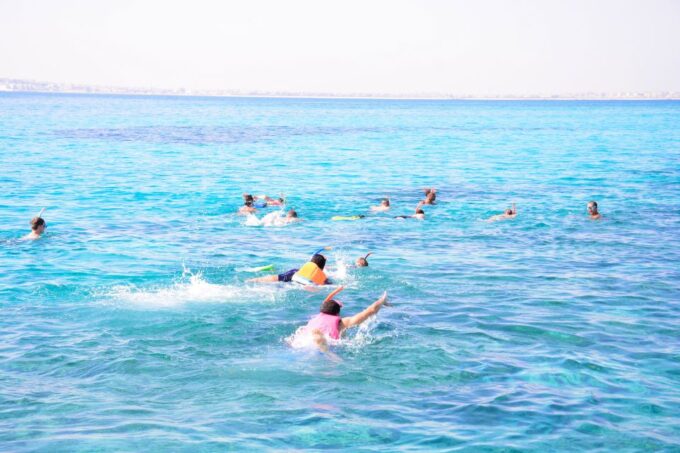 Hurghada: Dolphin House Discovery Cruise, Snorkeling & Lunch - Included Equipment and Amenities