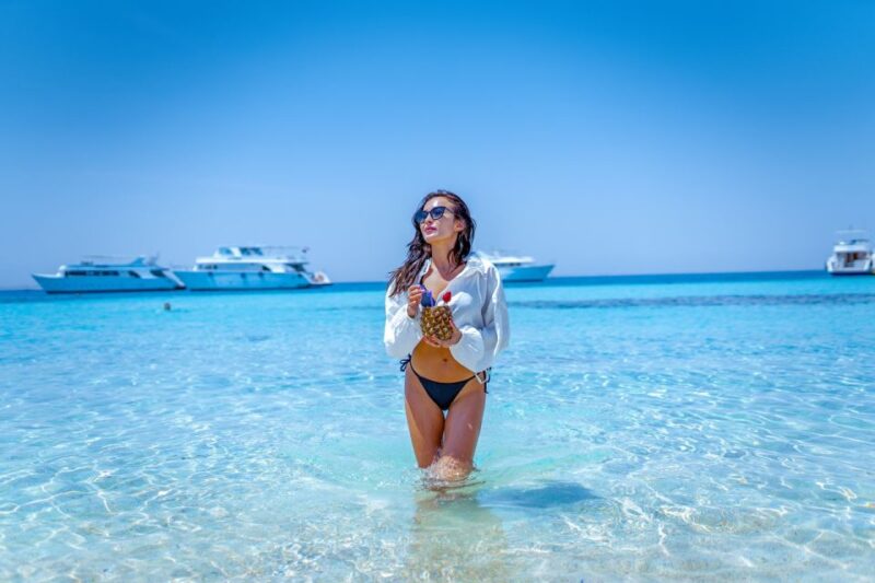 Hurghada: Giftun Island Orange Bay Speedboat Cruise & Lunch - Meal and Refreshments