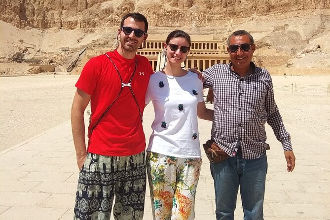 Hurghada : Guided Day Tour to Luxor & Transfer Rounded Trip - Pricing and Group Size