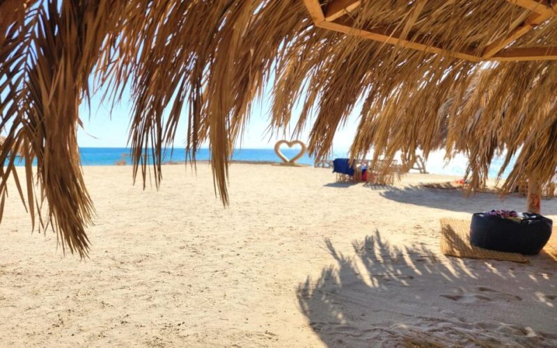 Hurghada: Magawish Island Boat Trip With Lunch & Transfers - Included Activities and Amenities