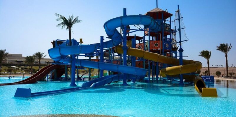 Hurghada: Makadi Water World Ticket, Lunch, & Hotel Transfer - Water Park Attractions