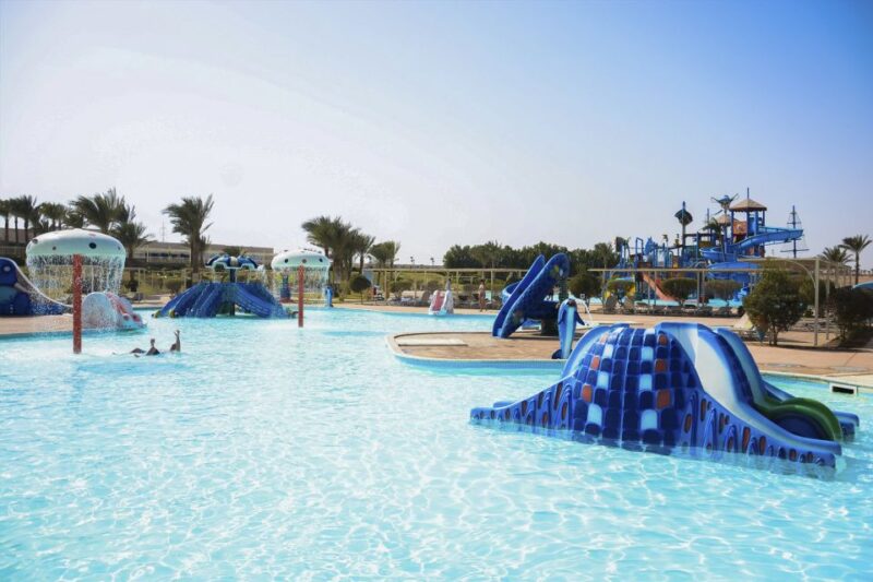 Hurghada: Makadi Water World Ticket With Private Transfer - Participant Information