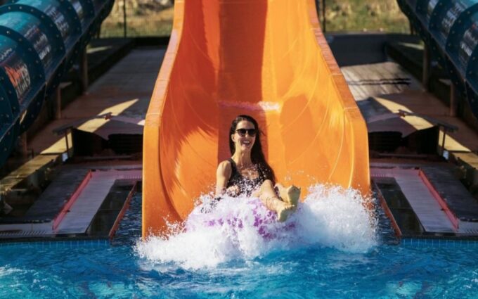 Hurghada: Makadi Water World With Lunch, Drinks & Transfers - On-site Amenities and Facilities