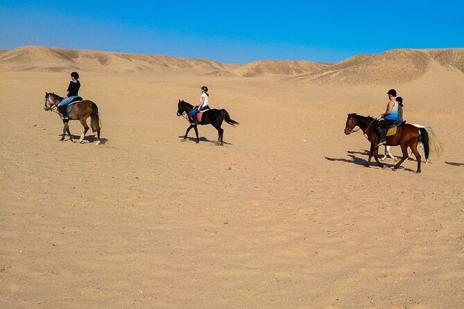 Hurghada: Makadi Water World With Lunch & Transfers - Included Lunch and Refreshments