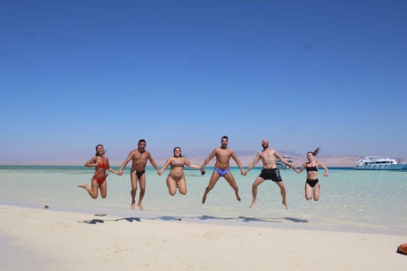 Hurghada: Platinum Orange Bay Snorkeling Cruise With Lunch - Cruise Experience