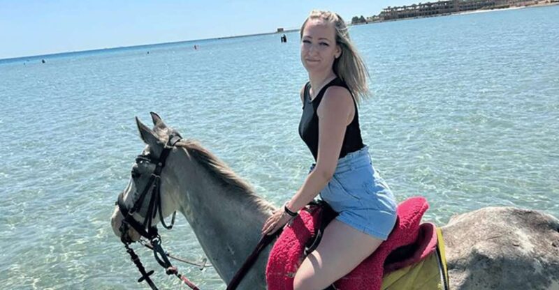 Hurghada: Red Sea & Desert Horse Riding Tour With Swimming - Key Points
