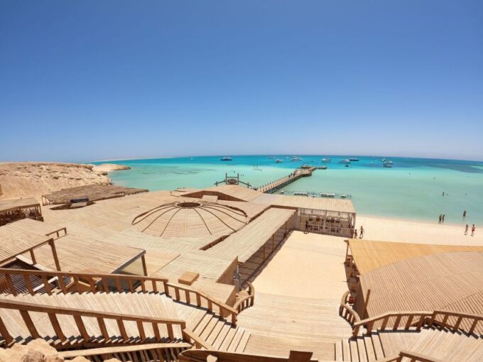Hurghada: Snorkeling & Diving 6 X 1 Yacht Trip to Orange Bay - Lunch and Dining Details