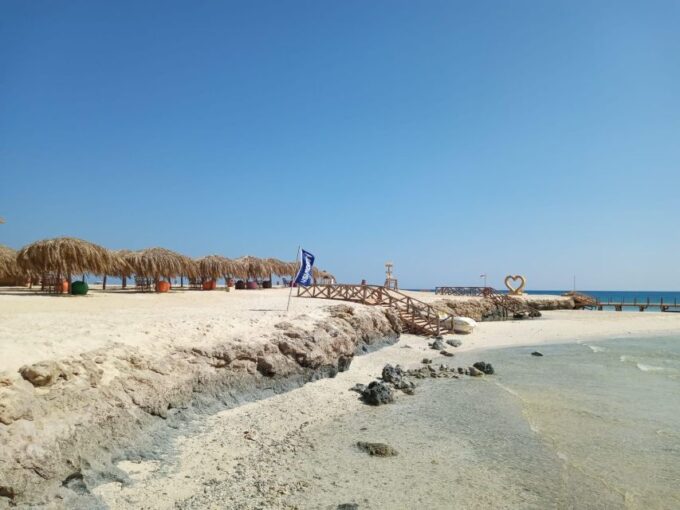 Hurghada : Sunset & Barbecue at Magawish Island By Speedboat - Beachside Barbecue Experience
