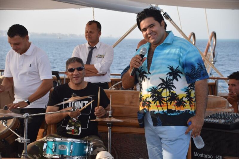 Hurghada: Sunset Dinner Sailing Cruise & Live Music - Participant Details