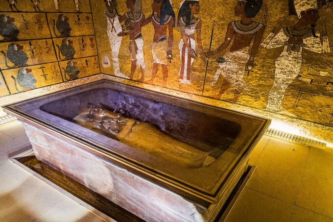 Hurghada: Valley of Kings Hatshepsut & Karnak Luxor Day Trip - Tour Duration