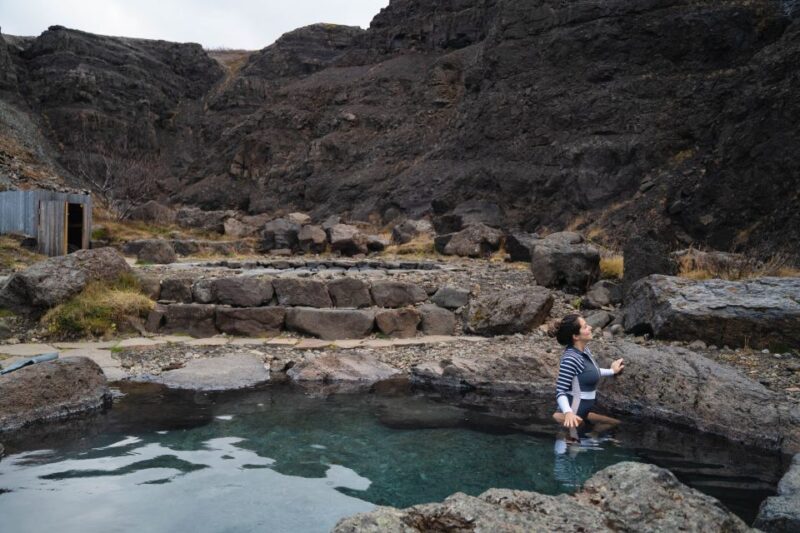 Husafell: Canyon Baths Soak With Short Highlands Hike - Key Points