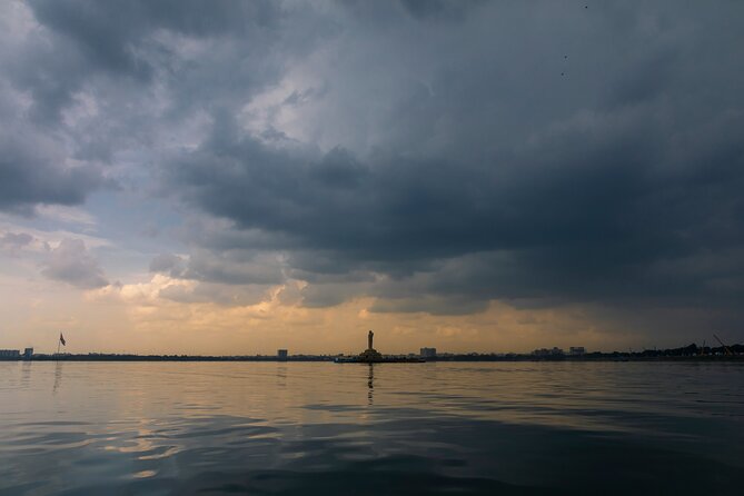 Hussain Sagar Lake Private Walking Tour in Hyderabad - Key Points
