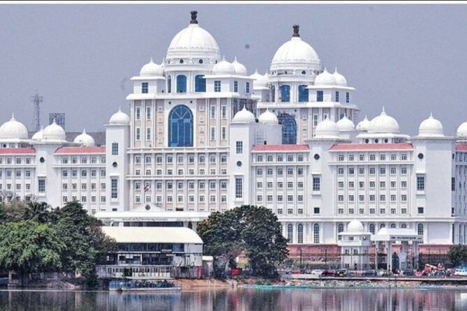 Hussain Sagar Lake Private Walking Tour in Hyderabad - Included in the Tour
