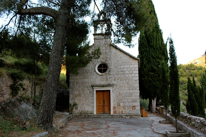 Hvar Hidden Gems Small Group Half Day Tour With Lunch or Dinner - Visiting the French Fortress