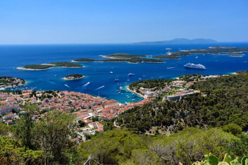 Hvar: Island Tour With Wine and Olive Oil Tasting - Transportation and Inclusions
