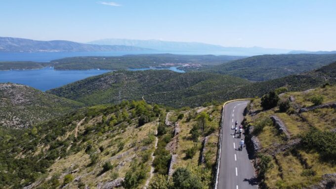 Hvar: Self-Guided Bike Tour With Wine Tasting and Starters - Meeting Point and Reservation