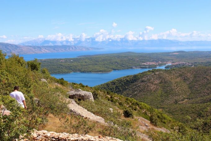 Hvar: Wine & Chocolate Tasting - Winery Visit