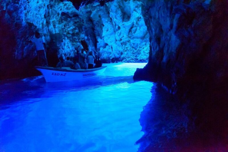 Hvar:Blue & Grenn Cave and Vis Island Private Speedboat Tour - Meeting Point