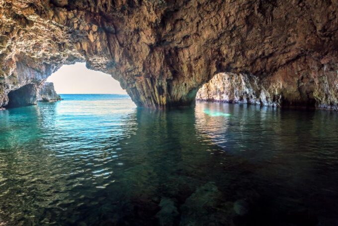 Hvar:Blue & Grenn Cave and Vis Island Private Speedboat Tour - Visit the Blue Cave