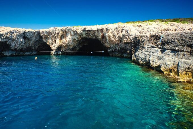 Hvar:Blue & Grenn Cave and Vis Island Private Speedboat Tour - Frequently Asked Questions