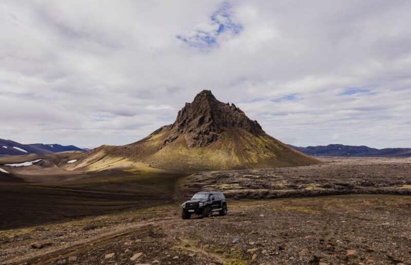 Hvolsvöllur: Hekla and Maelifell Private Guided Tour - Booking and Availability